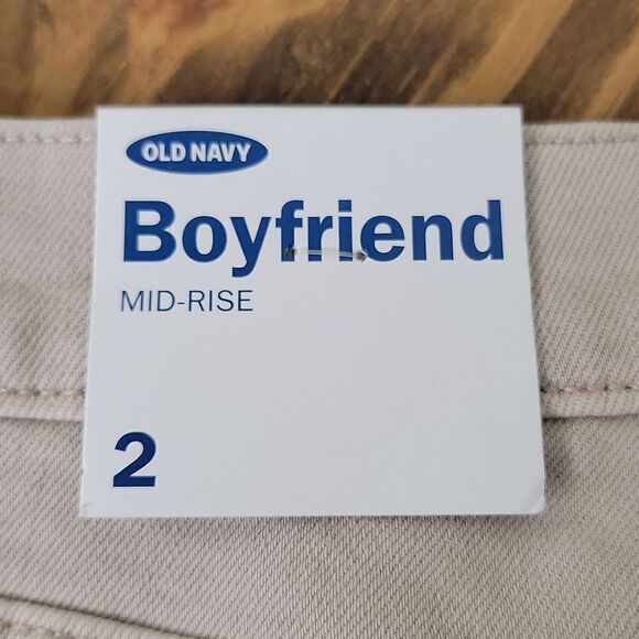 Old Navy. Boyfriend Shorts. Mid-Rise. Size 2. NWT - Picture 3 of 9